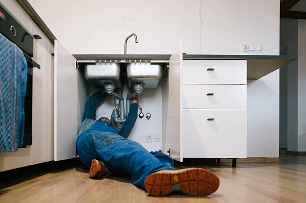 Professional Leak Detection technician working in South Jamesport, NY